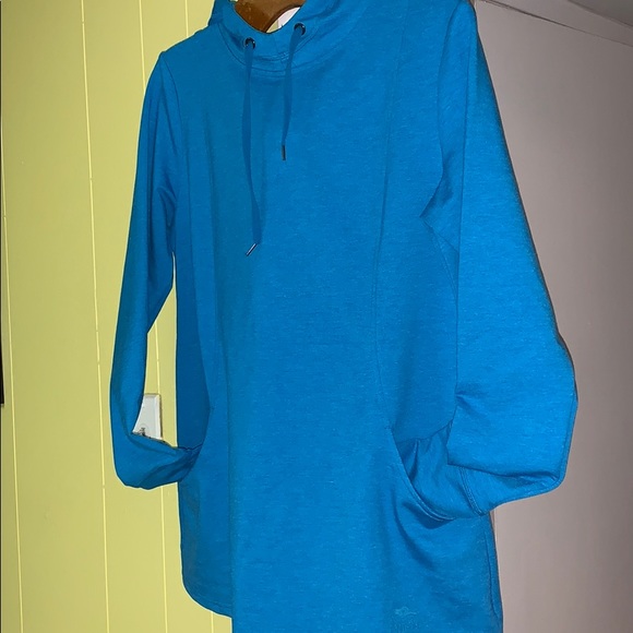 Roots ,Bright blue hoodie, thumb holes & pockets - Picture 5 of 13